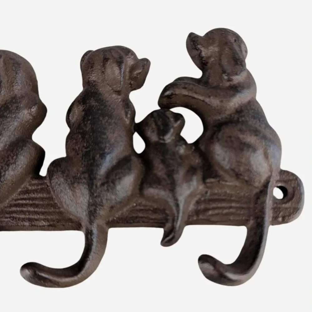 Antique Cast Iron Sitting Dogs 4-Hook Wall Rack 8